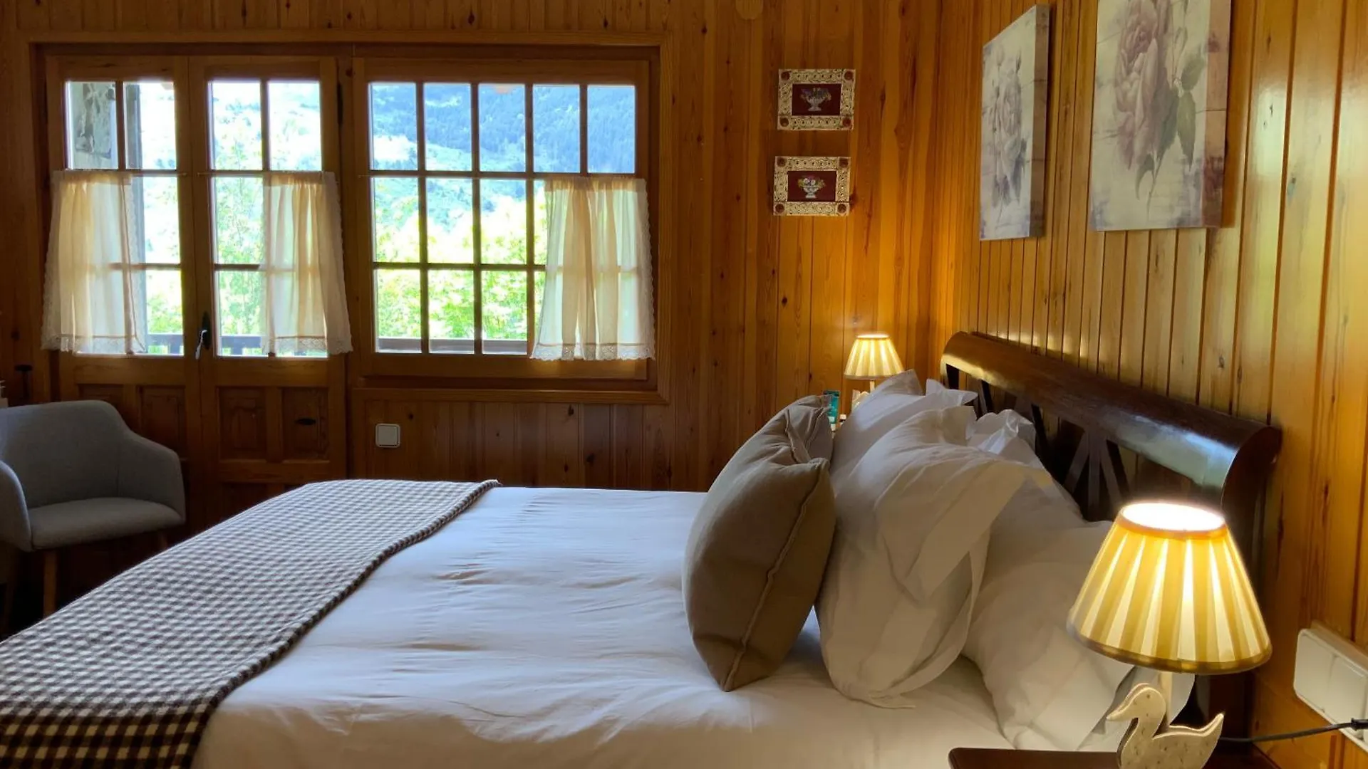 El Xalet De Tauell Hotel Rural Estación