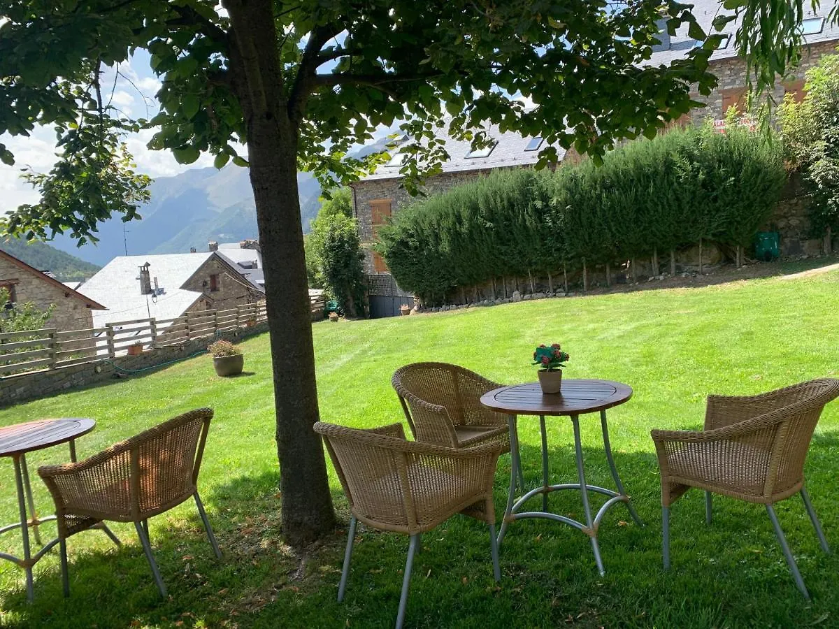 El Xalet De Tauell Hotel Rural